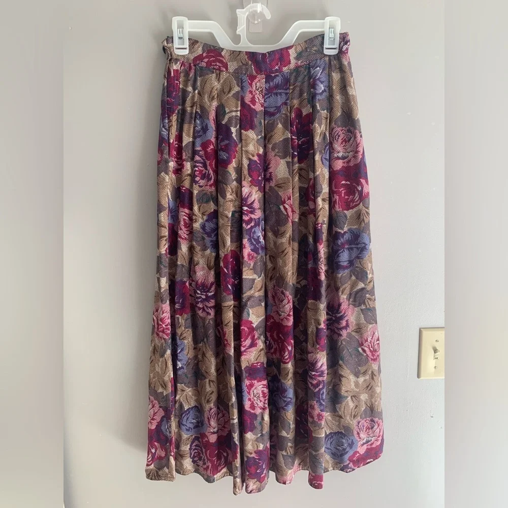 Womens Nilani VTG Floral Maxi Button Pleated Pockets  Cottage Feminine Skirt 10 - Picture 3 of 9